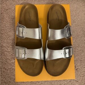 Universal Thread Silver Buckle Sandals